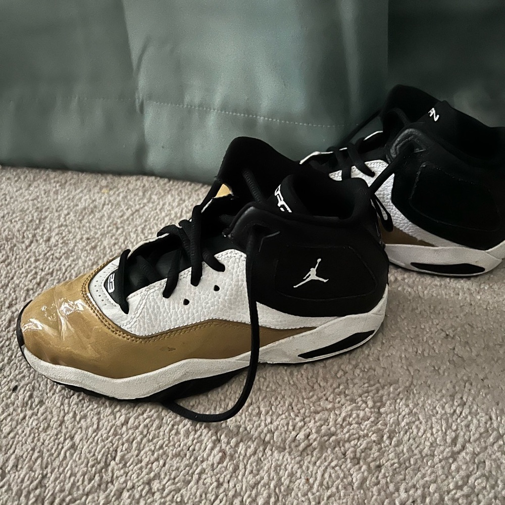 Boys Jordan’s